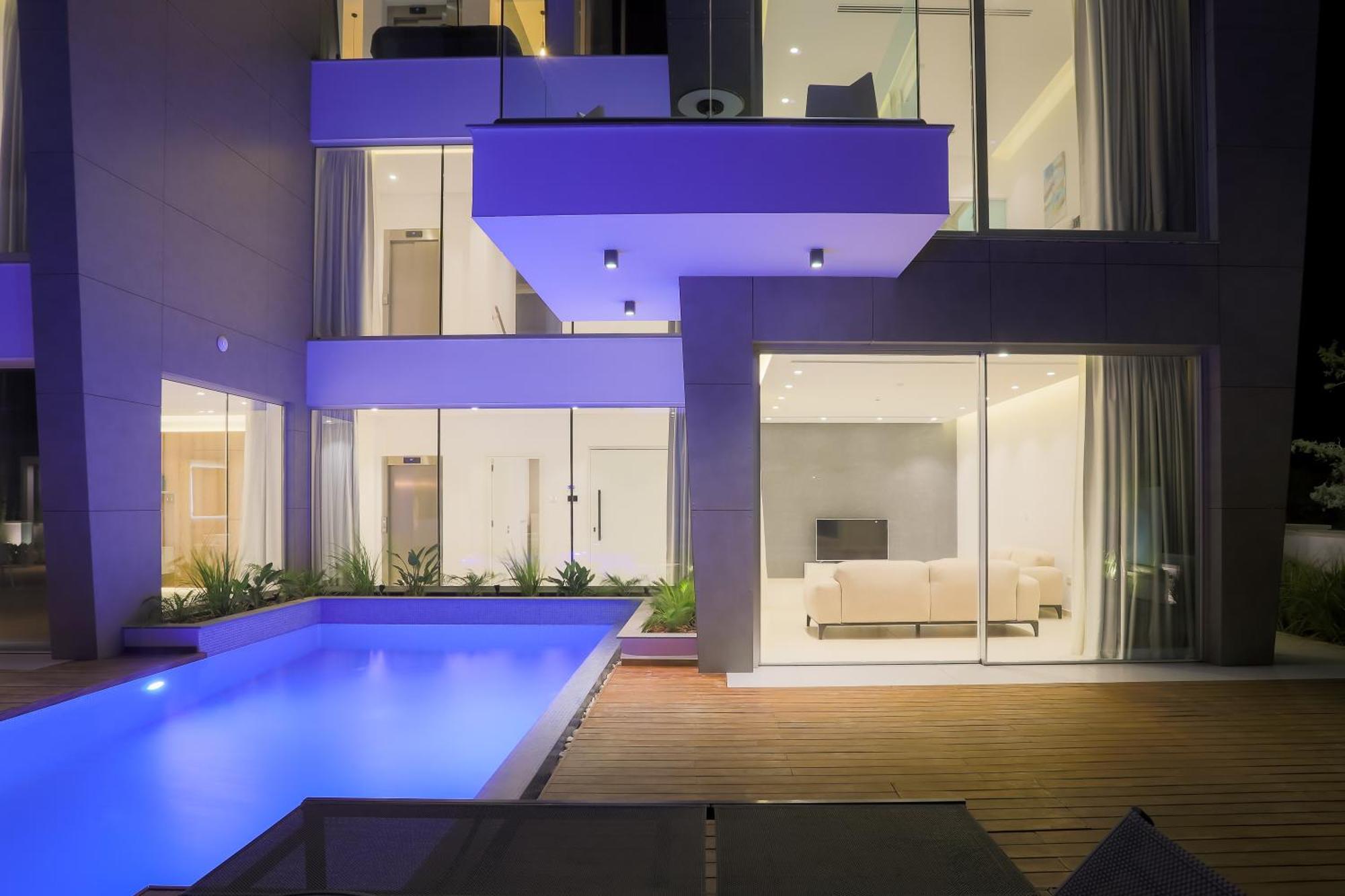 Seaview Luxury Villas アヤナパ エクステリア 写真