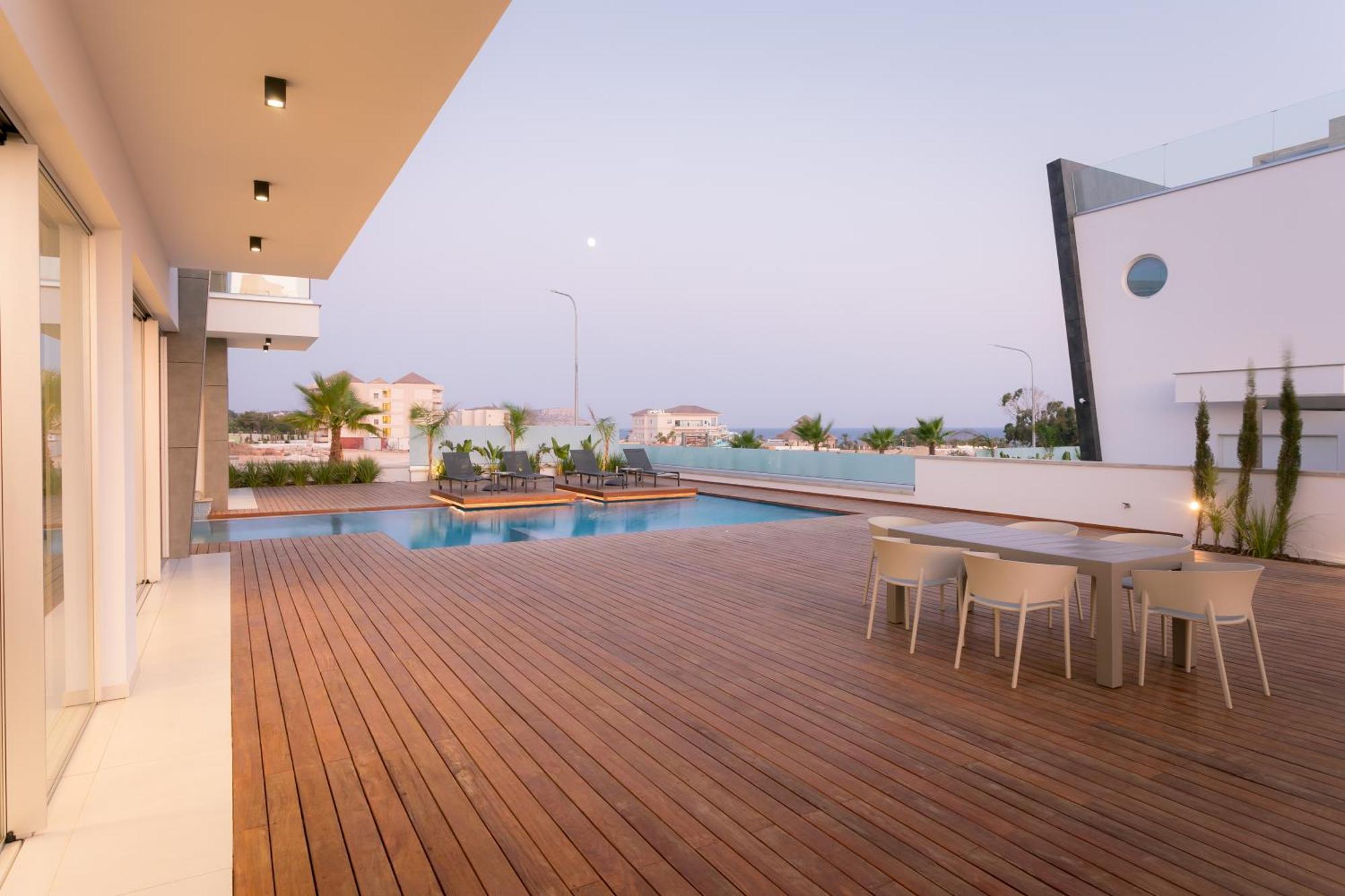 Seaview Luxury Villas アヤナパ エクステリア 写真