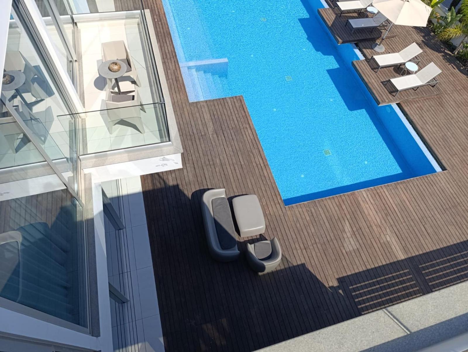 Seaview Luxury Villas アヤナパ エクステリア 写真