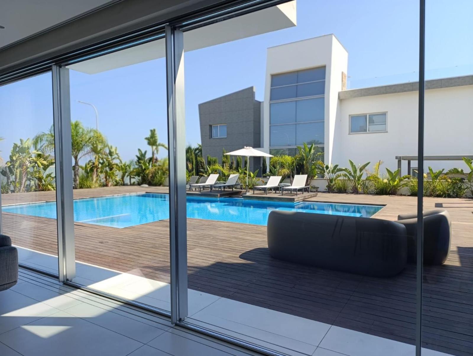 Seaview Luxury Villas アヤナパ エクステリア 写真