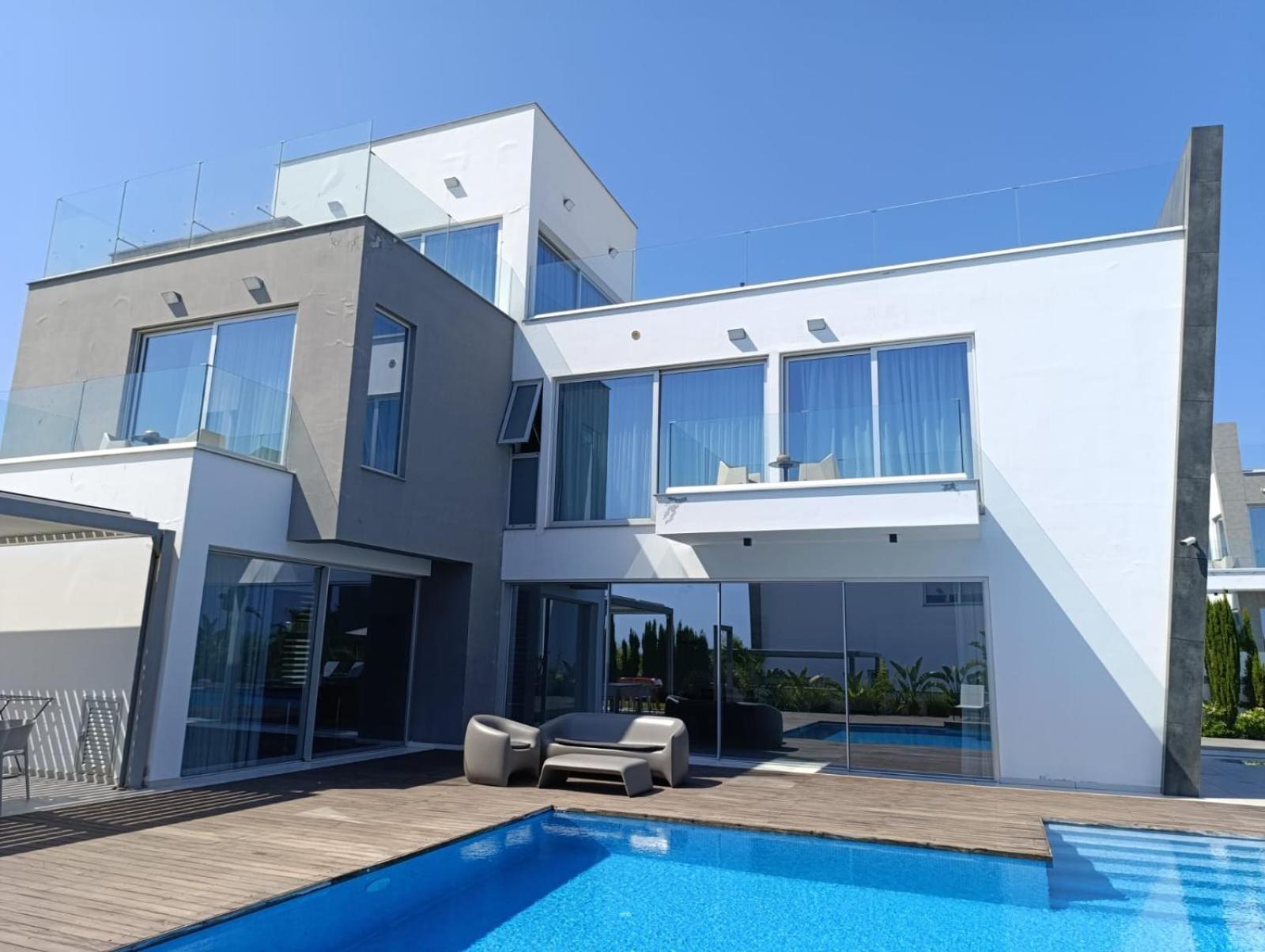 Seaview Luxury Villas アヤナパ エクステリア 写真